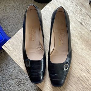 Ferregamo black loafers with silver accent size 8 1/2 C